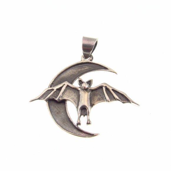 Solid 925 Sterling Silver Gothic Crescent Moon Bat Pendant - Vampire Jewelry - Picture 4 of 8